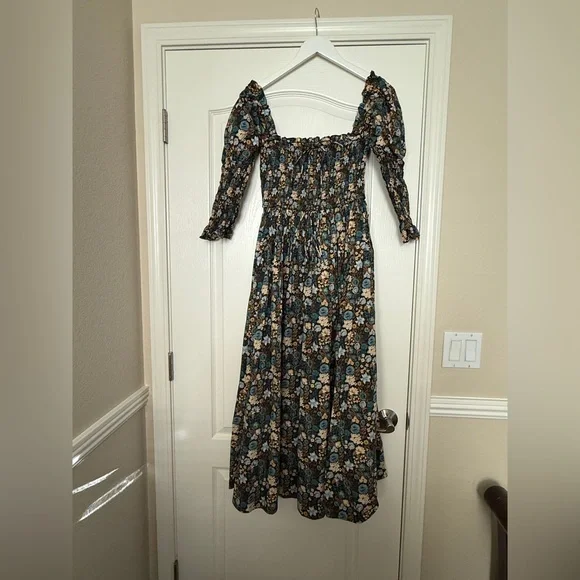 DÔEN
Bijou shirred floral-print organic cotton-voile midi dress - Picture 4 of 9